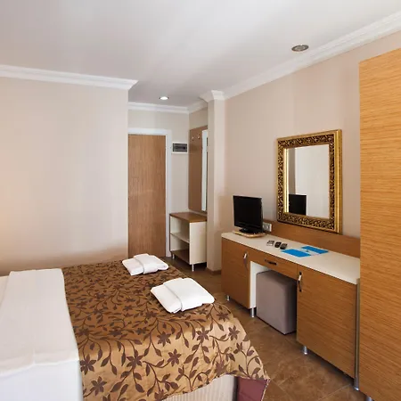 Risa Hotel 4*